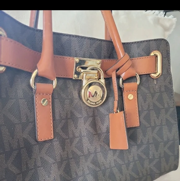 Michael Kors Hamilton  Leather Bag Brown Logo with Dust Bag - Picture 4 of 13